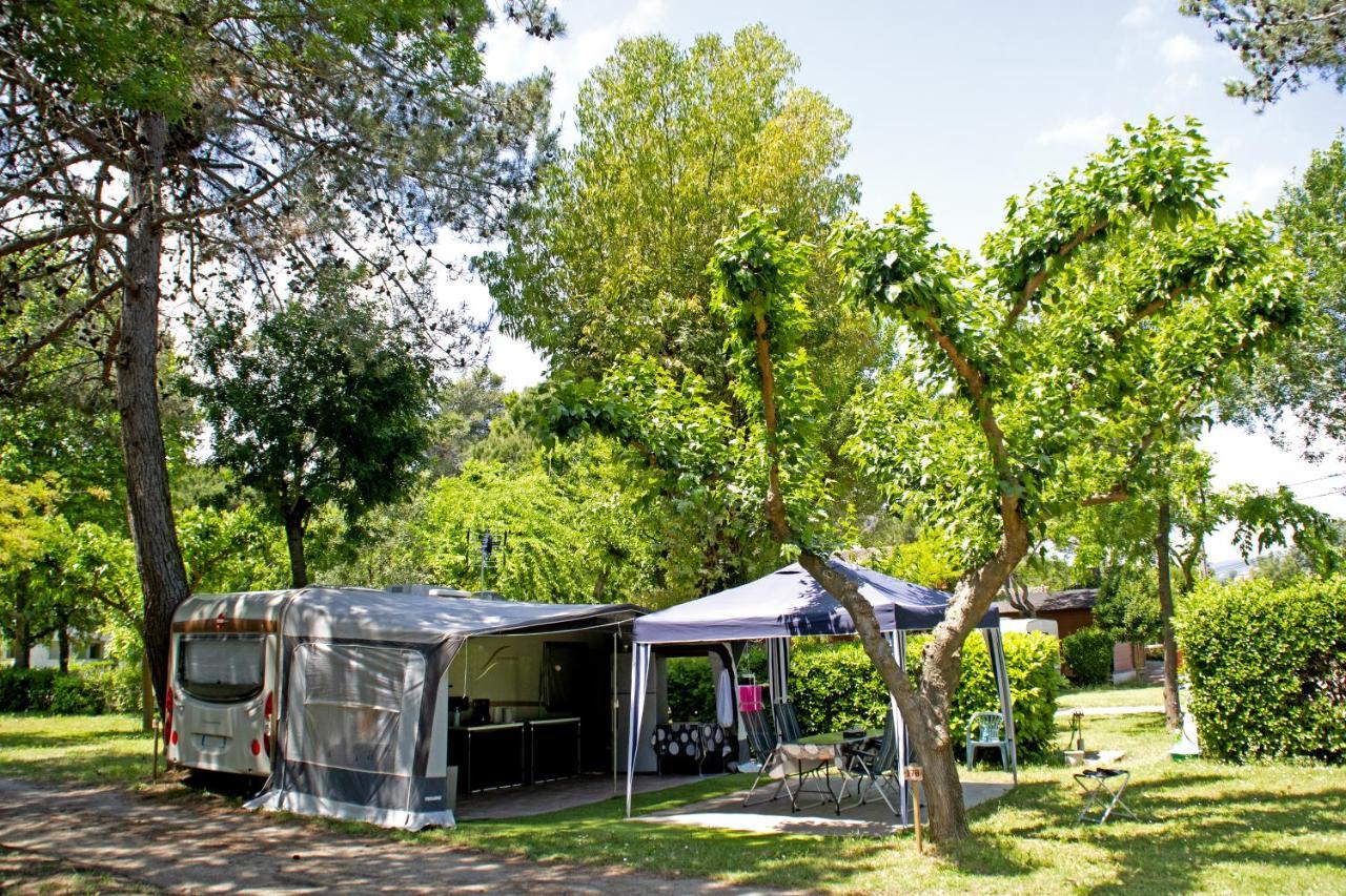 Camping Les Mimosas Hotell Pégomas Exteriör bild